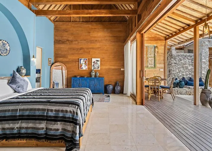 Villa Warna Villas- Blue Balinese Stylish Loft Pool & Kitchen Uluwatu