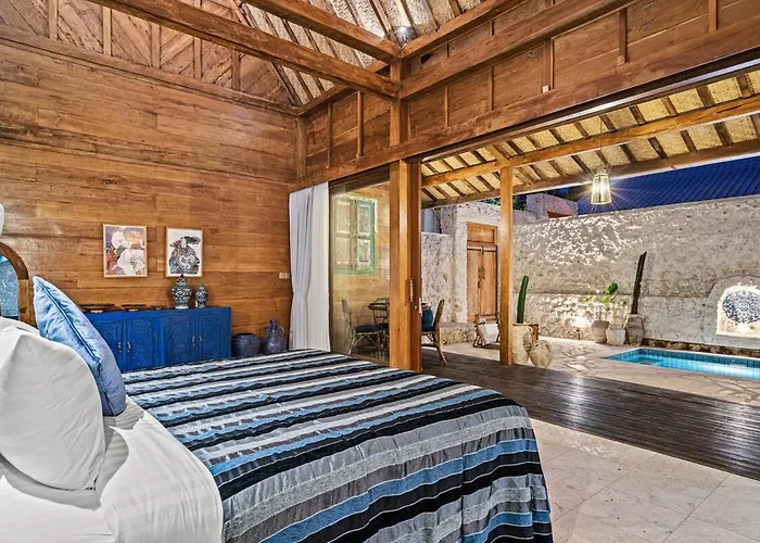 Villa Warna Villas- Blue Balinese Stylish Loft Pool & Kitchen