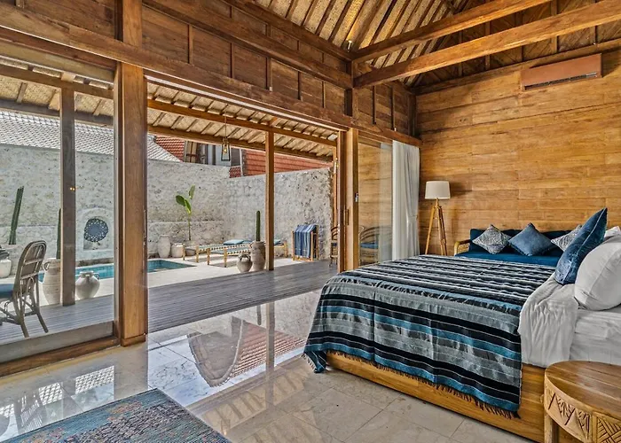 Warna Villas- Blue Balinese Stylish Loft Pool & Kitchen