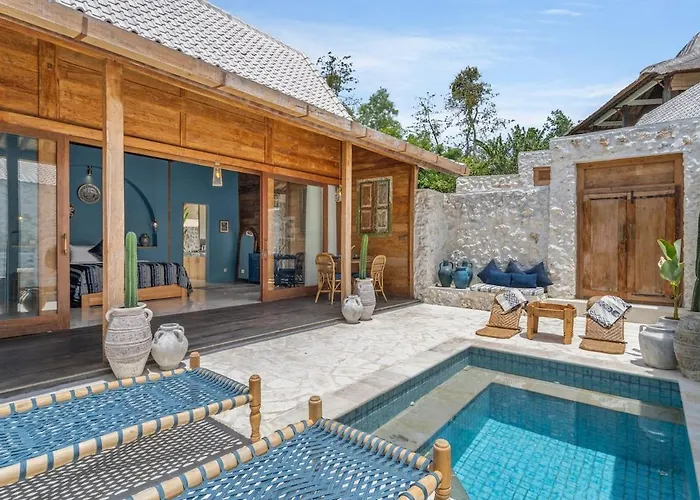 Warna Villas- Blue Balinese Stylish Loft Pool & Kitchen Uluwatu
