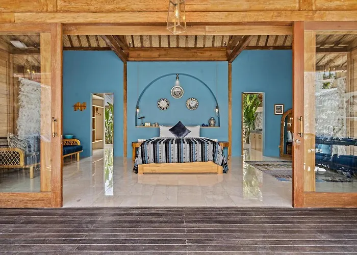 Warna Villas- Blue Balinese Stylish Loft Pool & Kitchen *