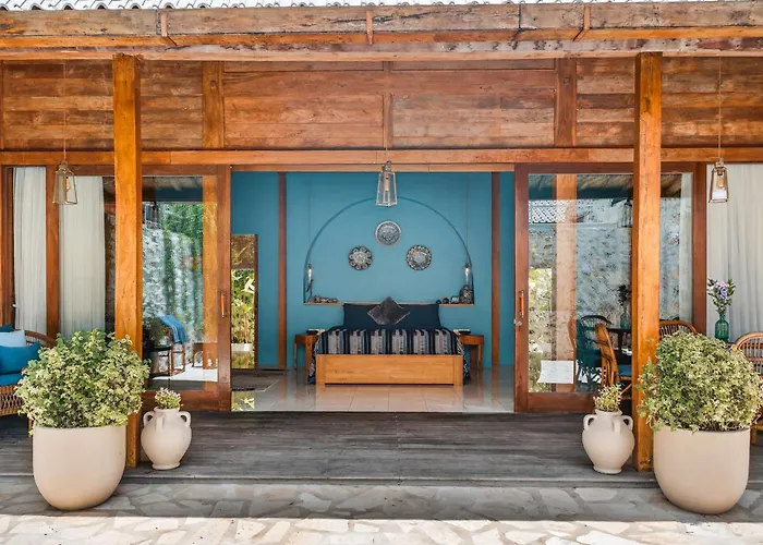 Warna Villas- Blue Balinese Stylish Loft Pool & Kitchen Villa