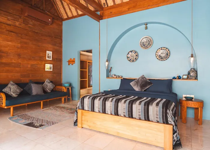Warna Villas- Blue Balinese Stylish Loft Pool & Kitchen * Uluwatu