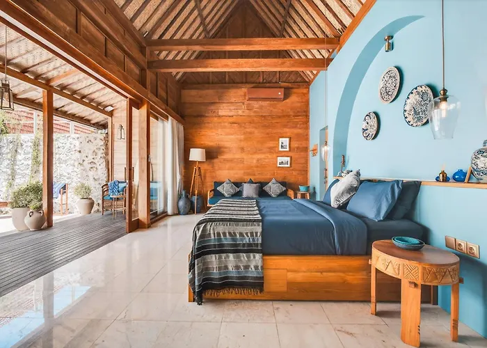 Villa Warna Villas- Blue Balinese Stylish Loft Pool & Kitchen